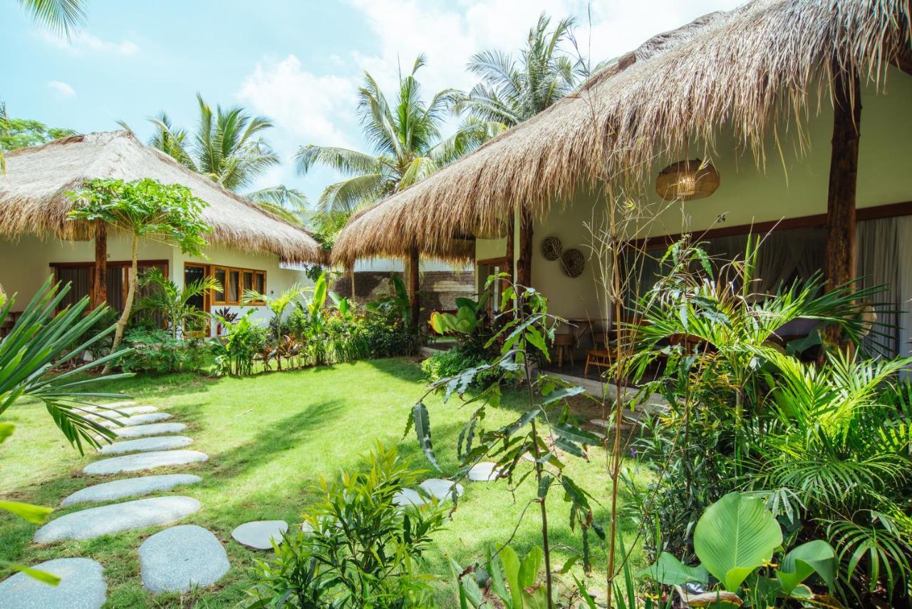 Готель Mana Eco Retreat Kuta  Екстер'єр фото
