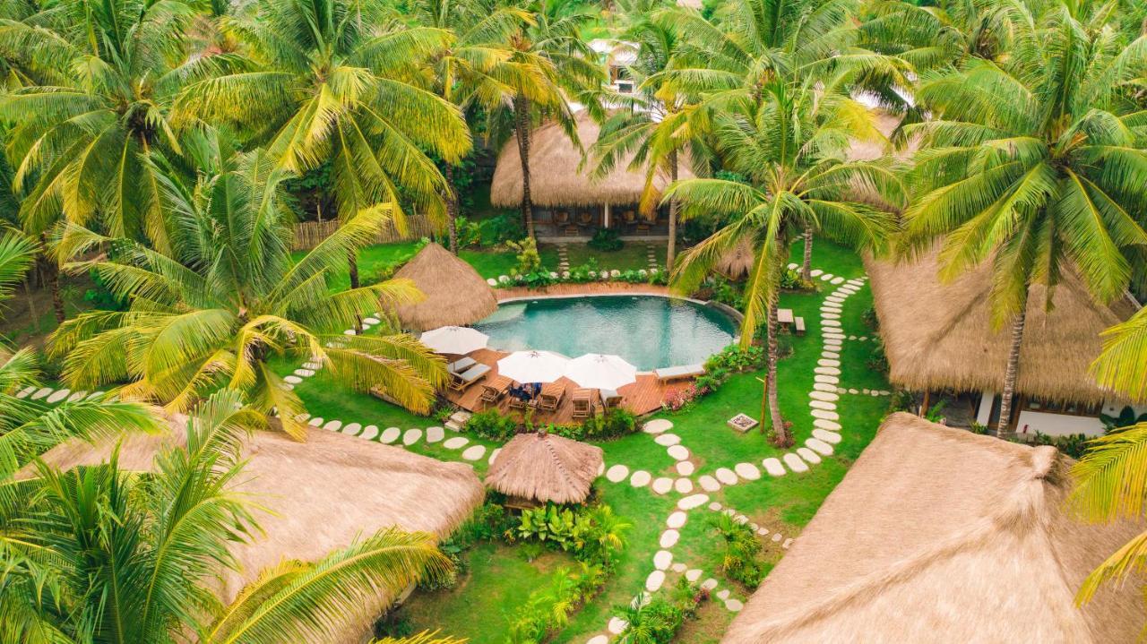 Готель Mana Eco Retreat Kuta  Екстер'єр фото