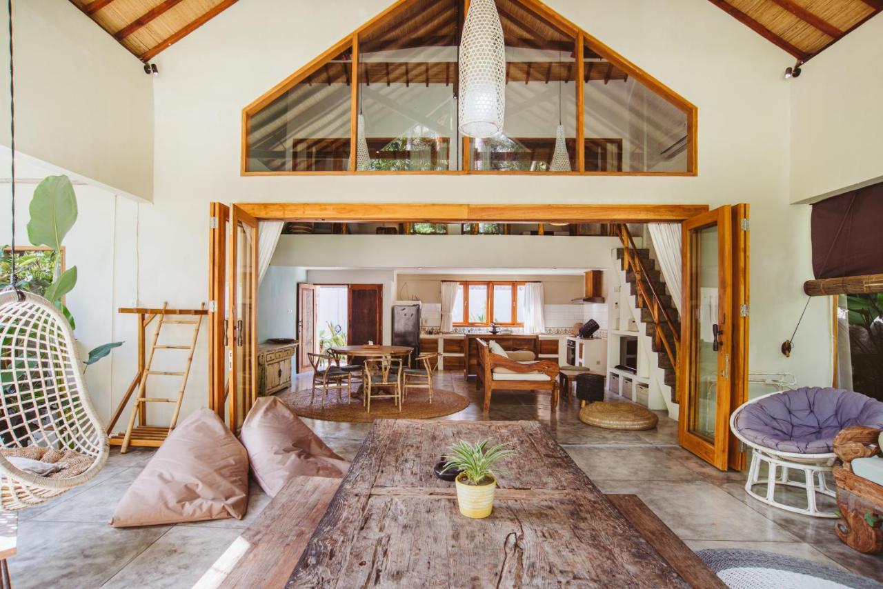 Готель Mana Eco Retreat Kuta  Екстер'єр фото