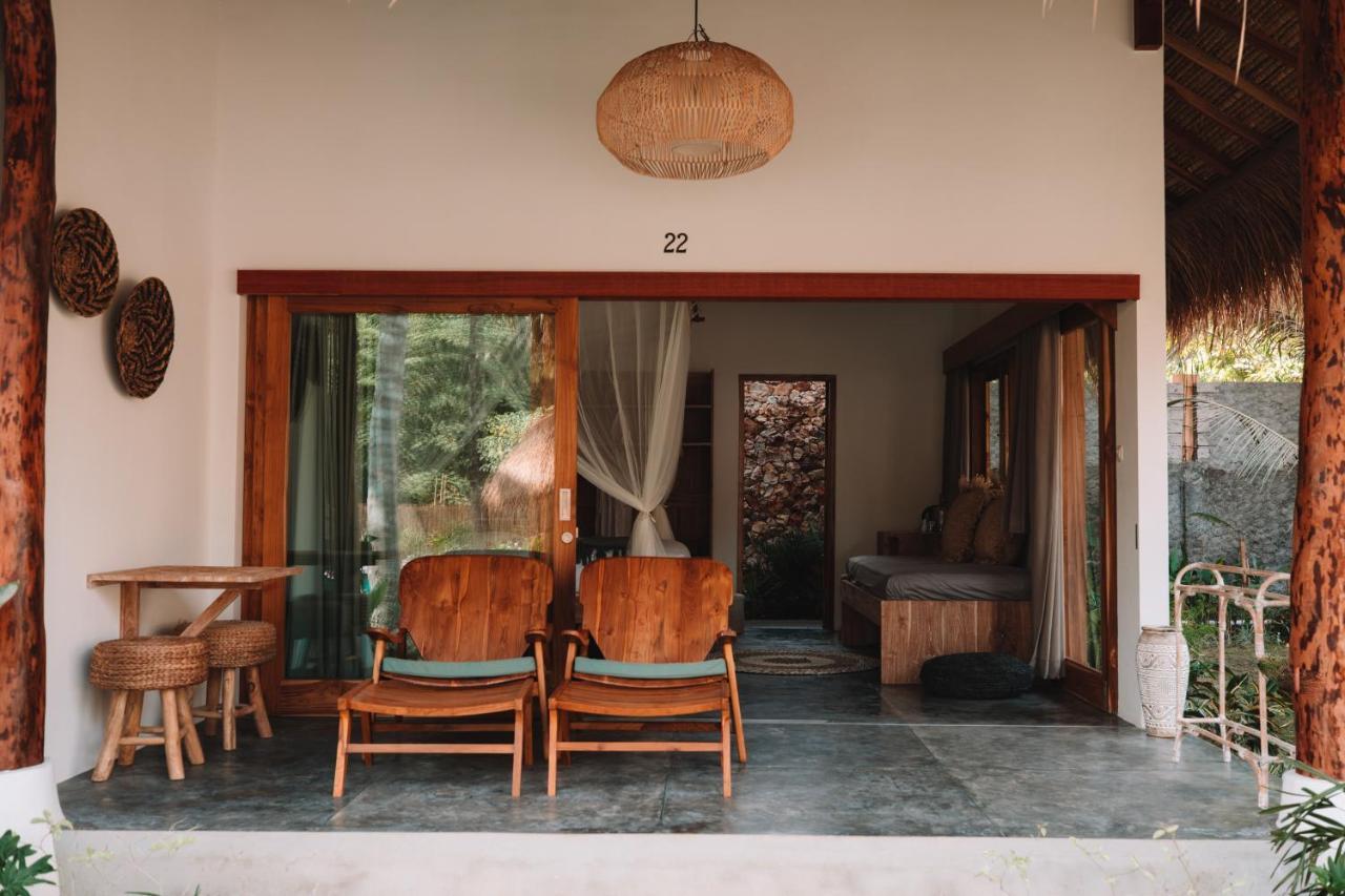 Готель Mana Eco Retreat Kuta  Екстер'єр фото