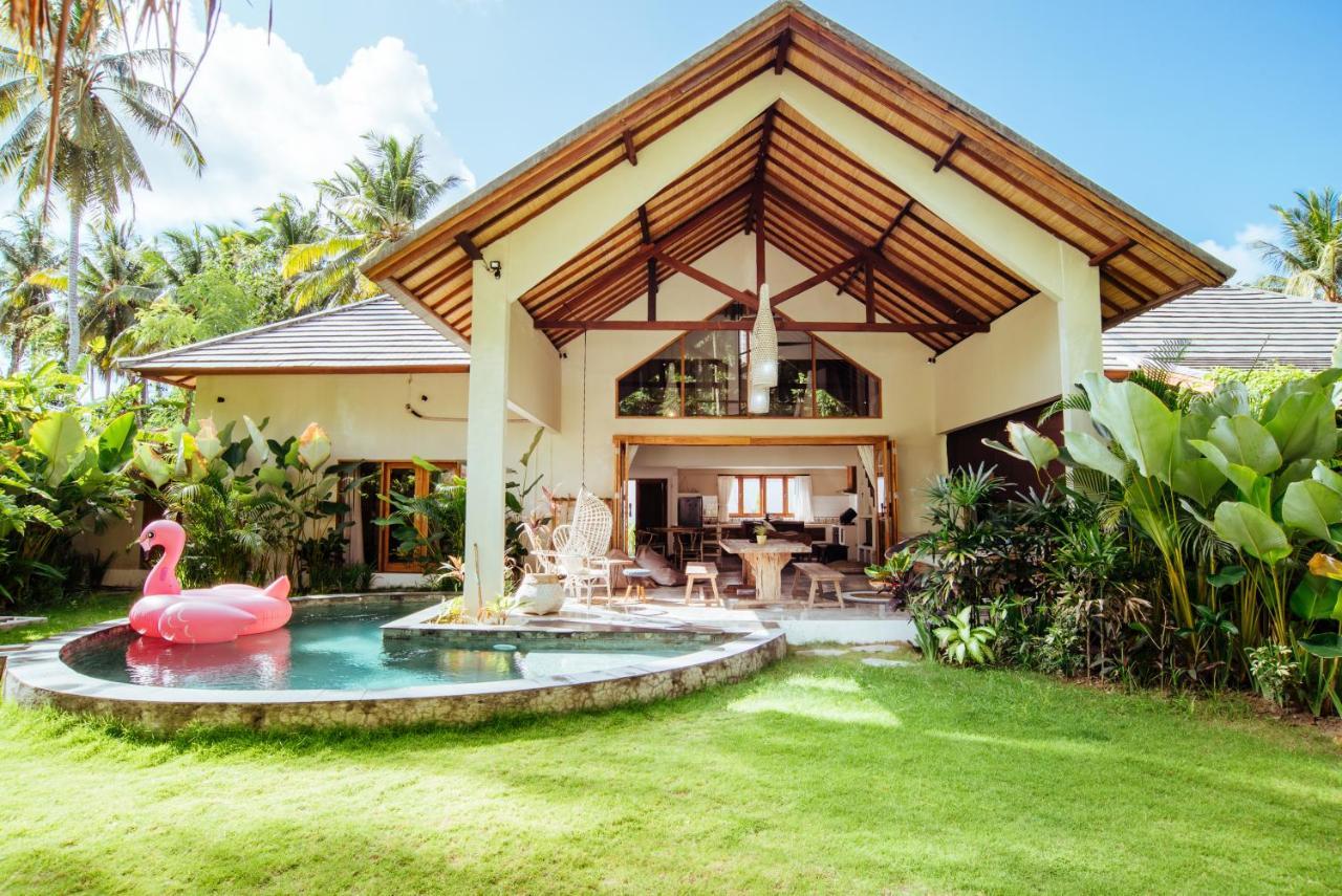 Готель Mana Eco Retreat Kuta  Екстер'єр фото