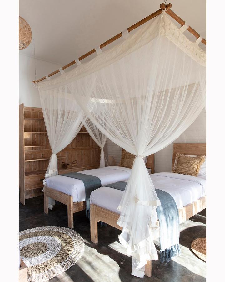 Готель Mana Eco Retreat Kuta  Екстер'єр фото