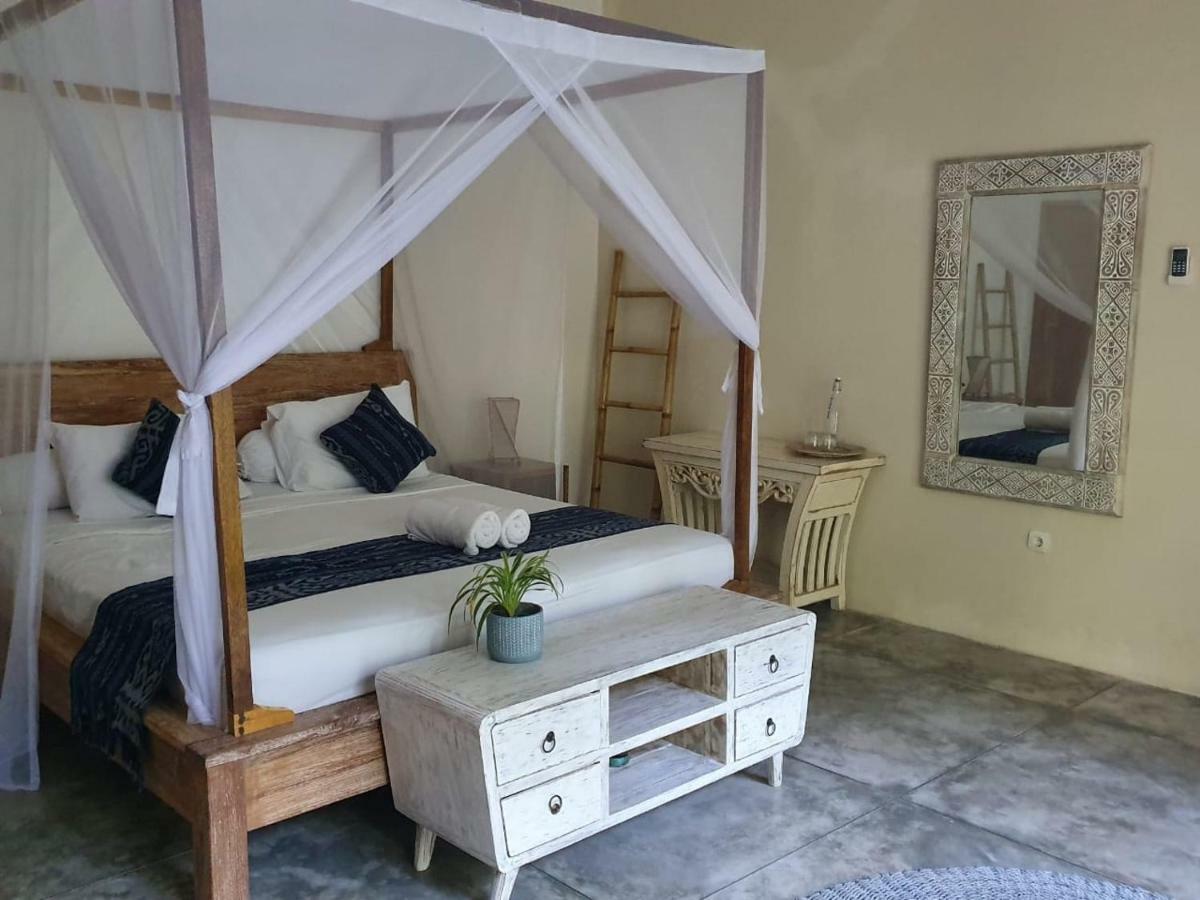 Готель Mana Eco Retreat Kuta  Екстер'єр фото