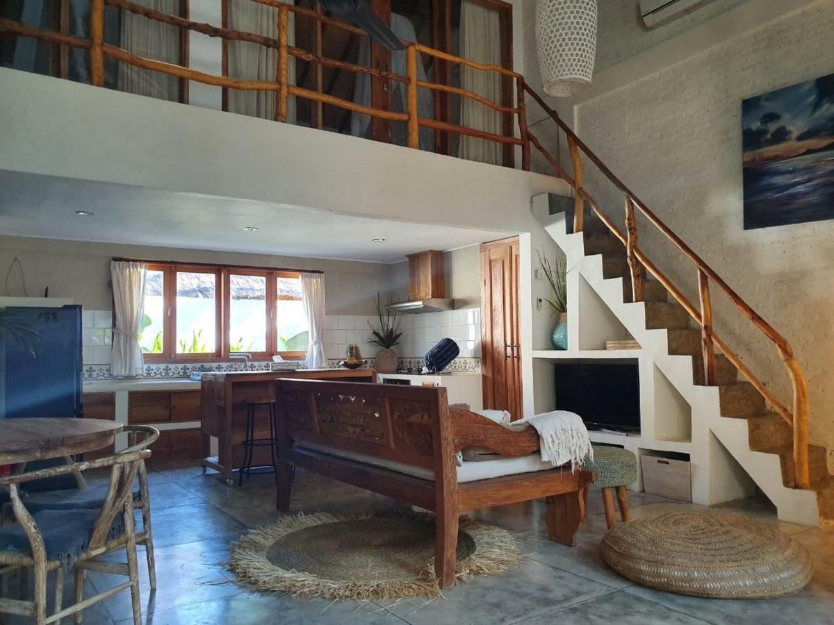 Готель Mana Eco Retreat Kuta  Екстер'єр фото